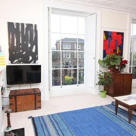 Stunning Arty Apartment In The Heart Of Clifton 布里斯托 外观 照片